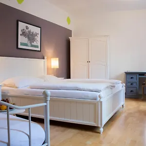 Kurt , Salzburg Austria