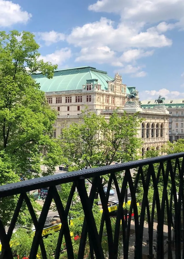 O11 Boutique Hotel Viena 4*,  Austria